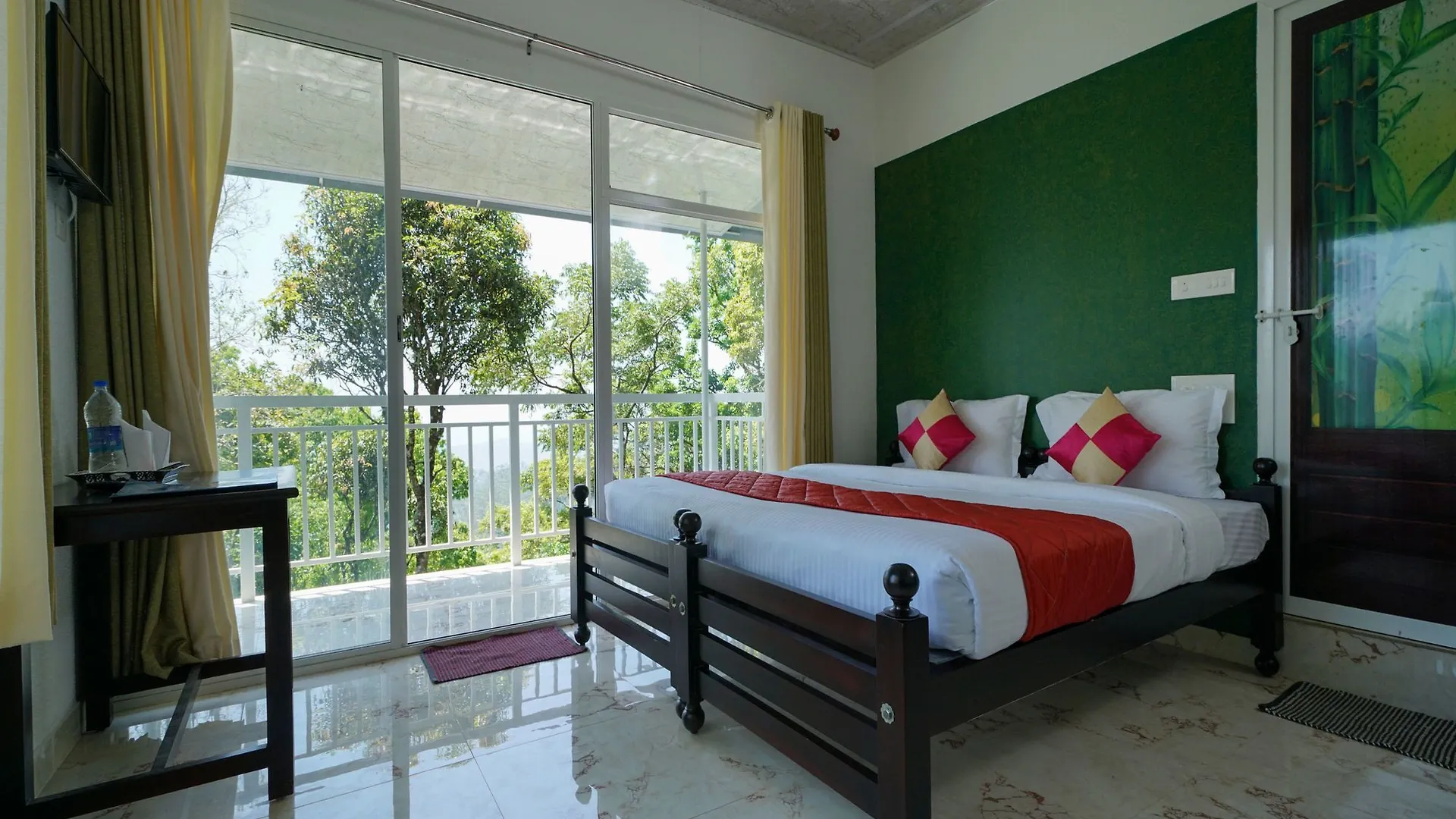 **  Oyo 12059 Cardamom County Otel Munnar Hindistan